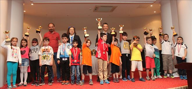 11. Uluslararası Sardes Satranç Turnuvası Salihli´de yapıldı