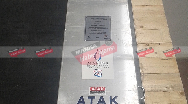 MCBÜ Mühendislik Fakültesi Fotovoltaik Panel Yüzey Temizleme Robotu Üretti