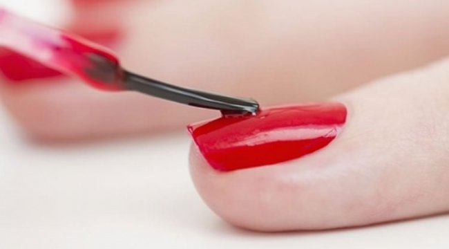 Sık oje sürmek kanseri tetikliyor