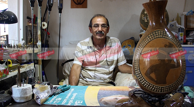 Su kabakları onun elinde sanat eserine dönüşüyor