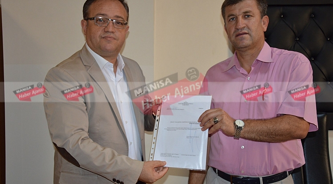 Tonguç Mazbatasını aldı