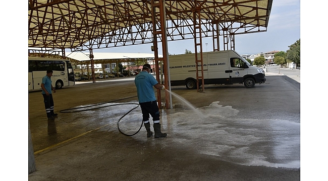 Yunusemre'de bayram temizliği sürüyor