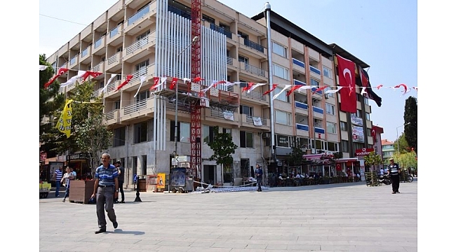 Alaşehir Belediyesi yeni hizmet binası için gün sayıyor