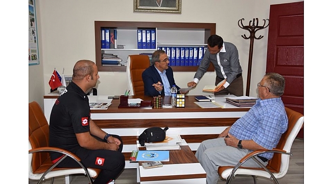 Alaşehir'de vatandaşlar başkanla birebir görüşüyor