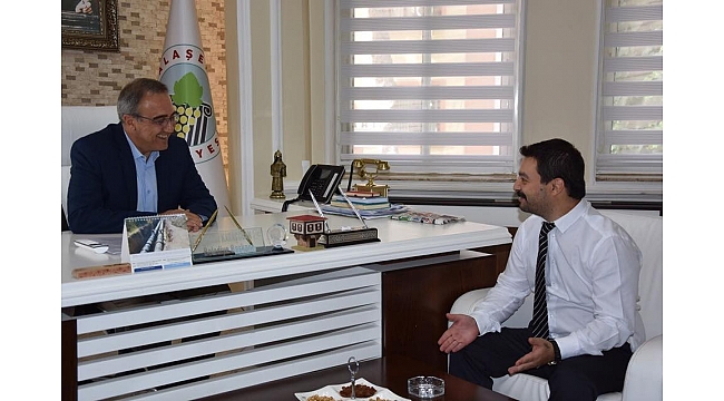 MHP'li Öztürk, Alaşehir'de Başkan Karaçoban'la buluştu