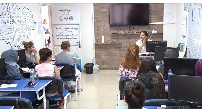 Yunusemre&#039;de hanım lokallerinde kayıtlar başladı