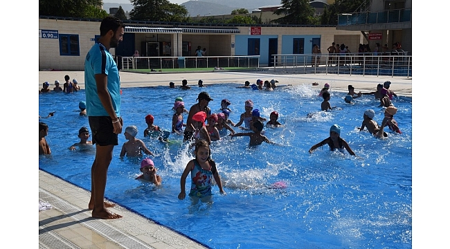 Yunusemre&#039;de yaz spor okulları büyük ilgi gördü