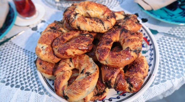 Zeytinli Açma Nasıl Yapılır? Pastane usulü zeytinli açma tarifi