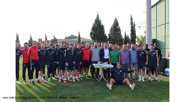 Akhisarspor&#039;da baklava sürprizi