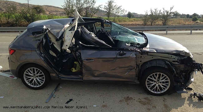 Kula&#039;da trafik kazası: 3 yaralı