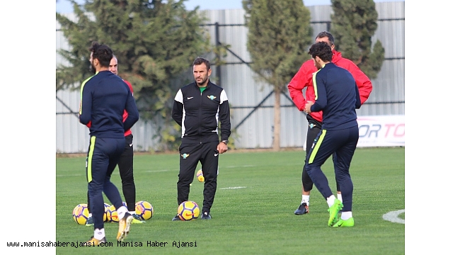 Okan Buruk: &quot;Biz en iyisini yapmaya çalışan bir takımız&quot;