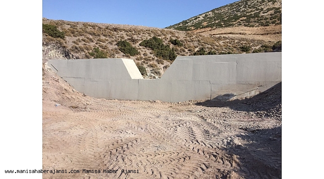 Sarıçalı Mahallesi&#039;ndeki su taşkınları sona erecek