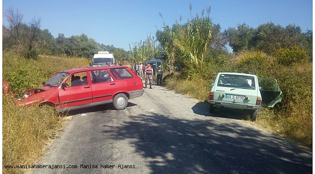 Saruhanlı&#039;da trafik kazası: 3 kişi yaralandı