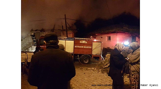 Manisa&#039;da ev yangını: 1 ölü