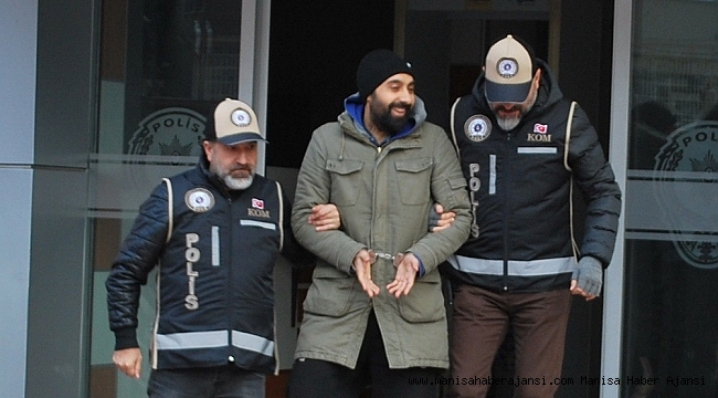 Salihli'de FETÖ imamı ve eşi tutuklandı