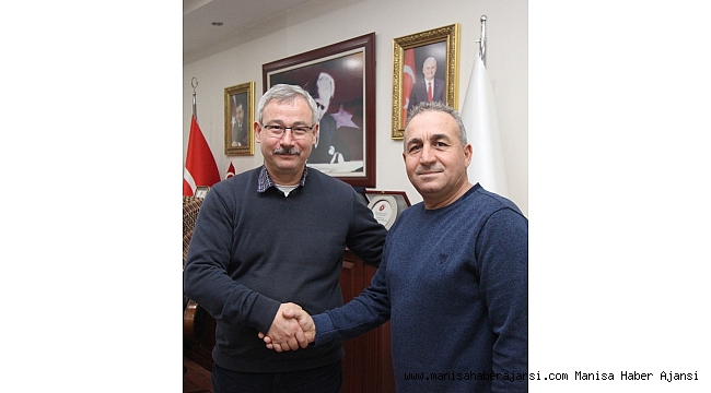 Başkan Yaralı kahraman ambulans şoförünü tebrik etti