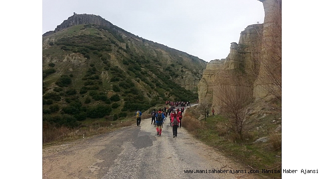 Doğa yürüyüşleri ile Kula&#039;nın tanıtımına katkı sağlıyorlar