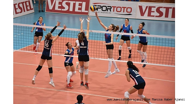 Manisa BBSK Sultanları rakibe set vermedi