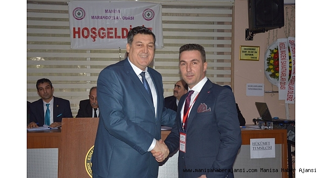 Marangozlar Odasında Zeki Apak güvenoyu aldı