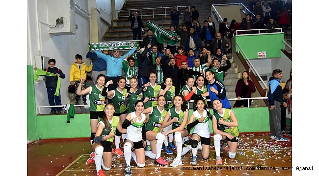 Salihli&#039;nin genç sultanları filede şampiyonluğa koşuyor