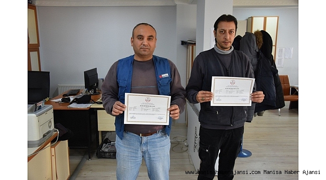 Sokak hayvanlarına yaklaşma konusunda eğitim aldılar