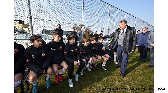 Yunusemre&#039;de futbol şöleni