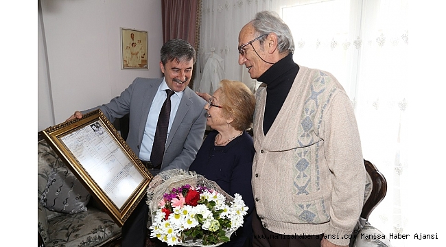 50 yıllık çifti şaşırtan ziyaret