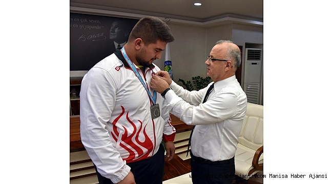 Başkan Kayda, Türkiye ikincisi judocuyu altınla ödüllendirdi