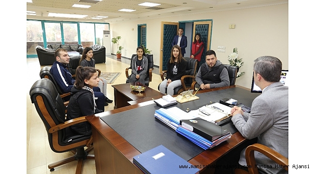 Başkan Şirin, şampiyonları uğurladı