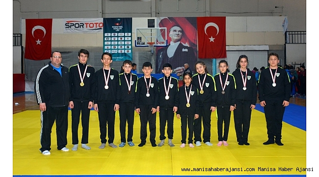 Büyükşehir judoda fırtına gibi esti