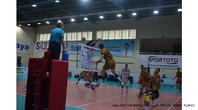 Efeler Ligi: Jeopark Kula Belediyespor: 0- Halkbank: 3