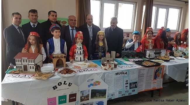 Kula'da öğrencilerden '81 İl Kula'da Buluşuyor' sergisi