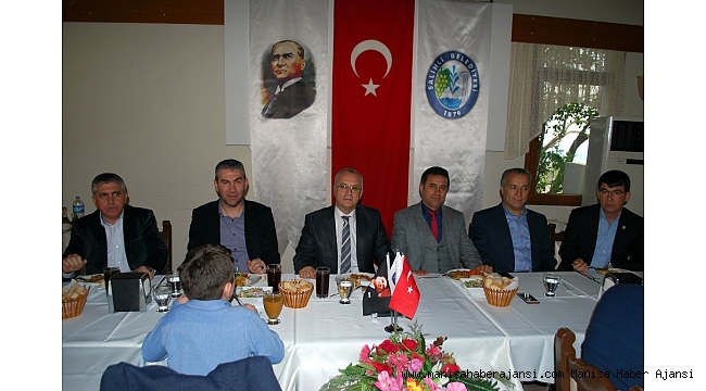 Minibüsçüler yemekte buluştu