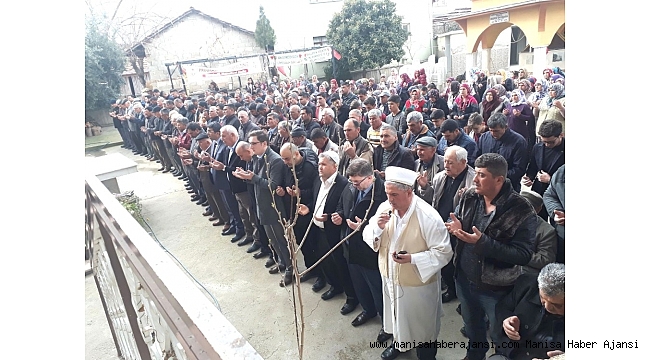 Sarıgöl'de çiftçiler yağmur duası yaptı
