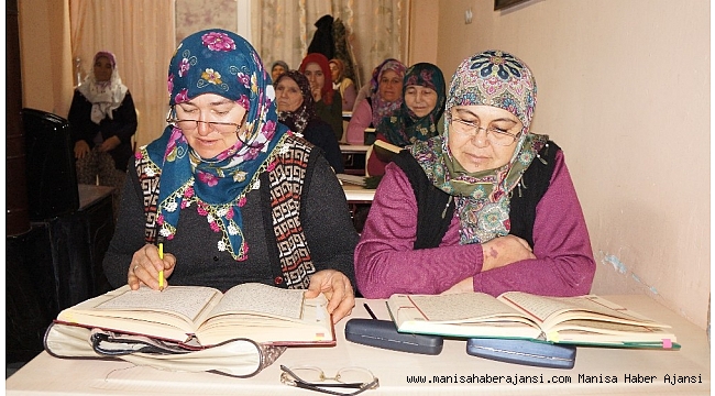 Sarıgöl'de Kur'an kurslarına yoğun ilgi