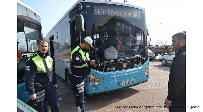 Saruhanlı polisi otobüslerde kontrol gerçekleştirdi