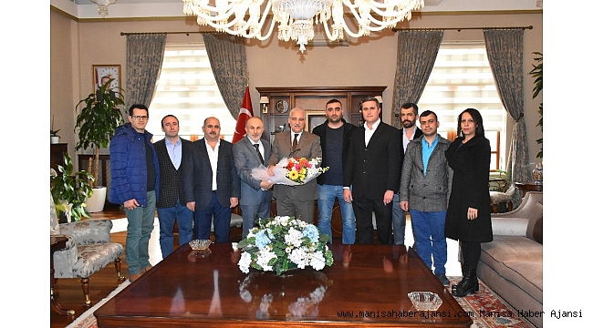 Vali Güvençer Bakkallar Odası&#039;nın yeni yönetimini ağırladı