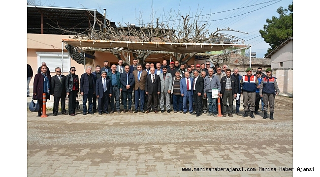 Bağ budama kursuna katılan üreticiler sertifikalarını aldı