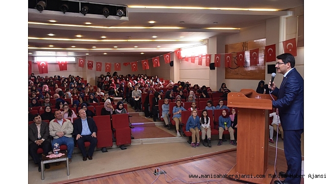 Başkan Çelik tecrübelerini lise öğrencileriyle paylaştı