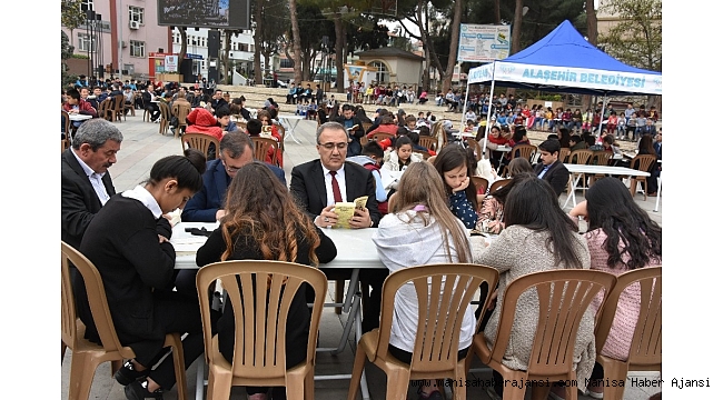 Başkan Karaçoban, öğrencilerle beraber kitap okudu