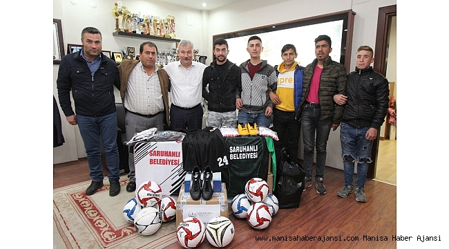 Başkan Yaralı&#039;dan Dilek Gençlik Spor&#039;a malzeme desteği