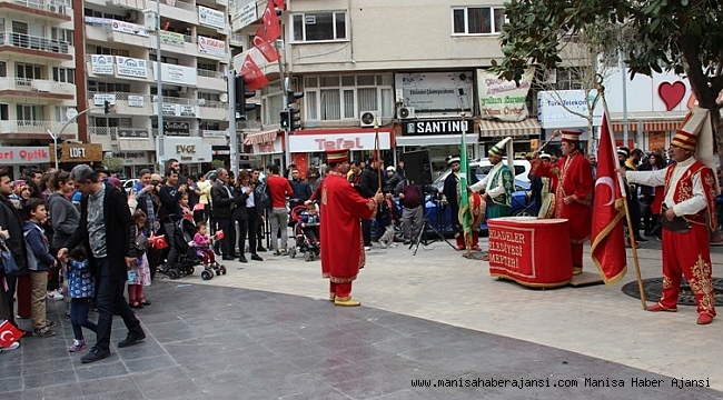 Çanakkale Zaferi'ne mehterli kutlama