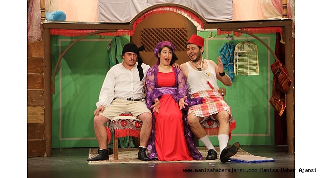 Dünya Tiyatrolar Günü&#039;ne özel &#039;7 kocalı Hürmüz&#039;