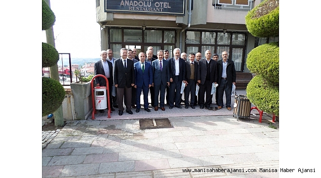 Gördes Müftülüğü emekli olan personellerini unutmadı