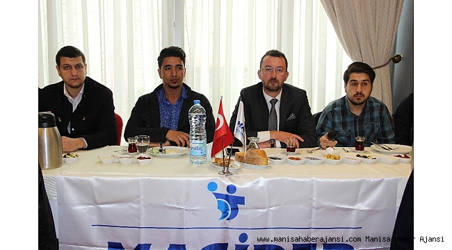 MAGİDER üniversiteli gençlere yön veriyor