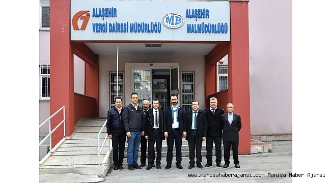 Maliye çalışanları taleplerinin karşılanmasını istiyor