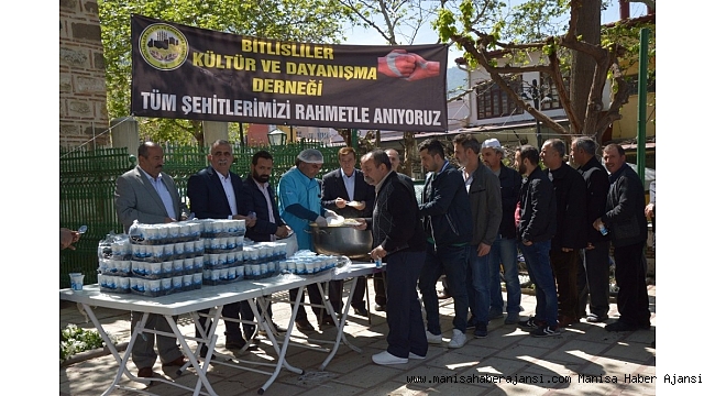 Manisa&#039;daki Bitlislilerden şehitler için hayır