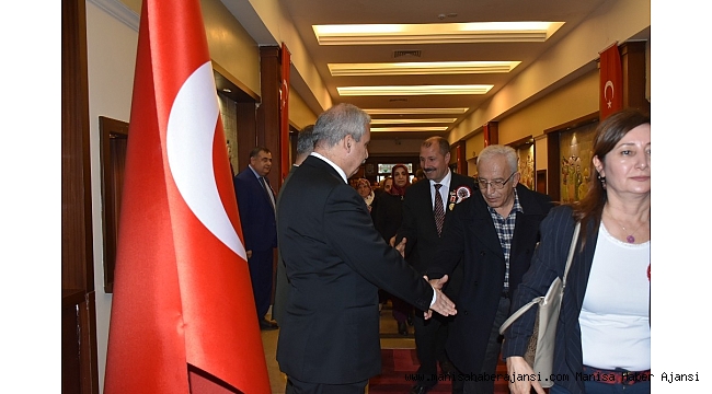 Vali Güvençer şehit aileleri ve gazilerle yemekte buluştu