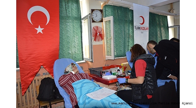 Velilerden kan bağışına büyük destek