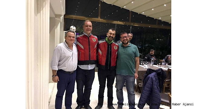 Yeni üyeler yelek giydi